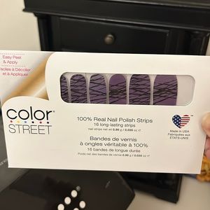 Color Street Put it to rest nail strips